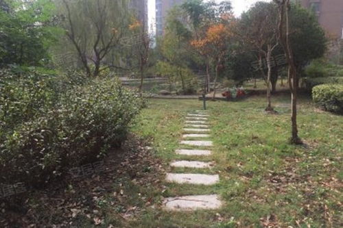 中海云麓里綜合評測 項(xiàng)目亮點(diǎn)、不足與周邊市場觀察